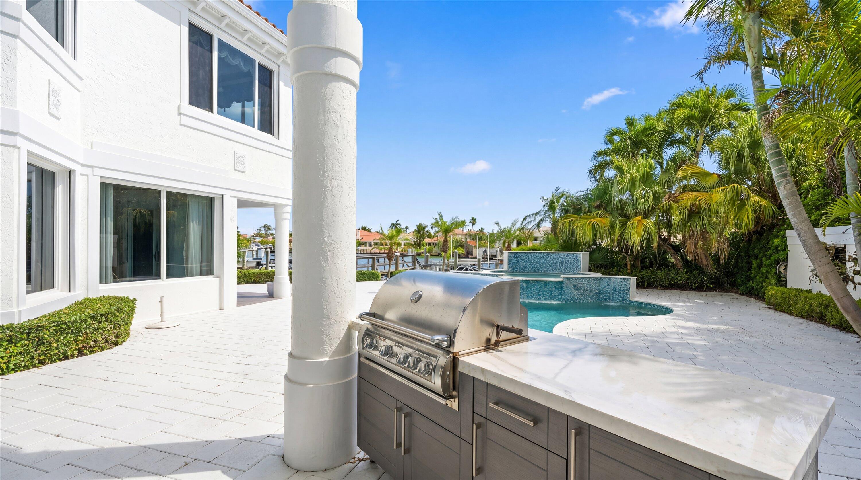 BARROW ISLAND AT JONATHANS LANDING - Residential