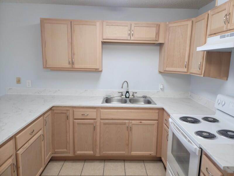 SILVER LAKE PARK SUBDIVISION - Residential Lease