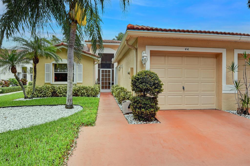 Photo of 44 Sausalito Drive, Boynton Beach, FL 33436 (MLS # R10729477)