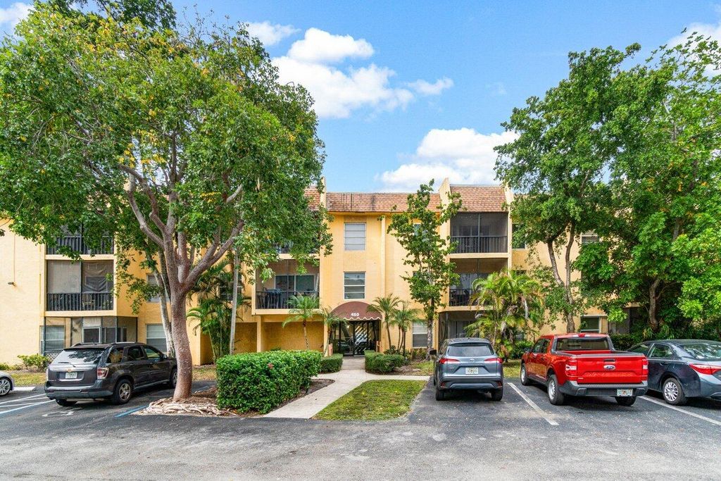 Photo of 450 NW 20th Street #2080, Boca Raton, FL 33431 (MLS # R11134160)