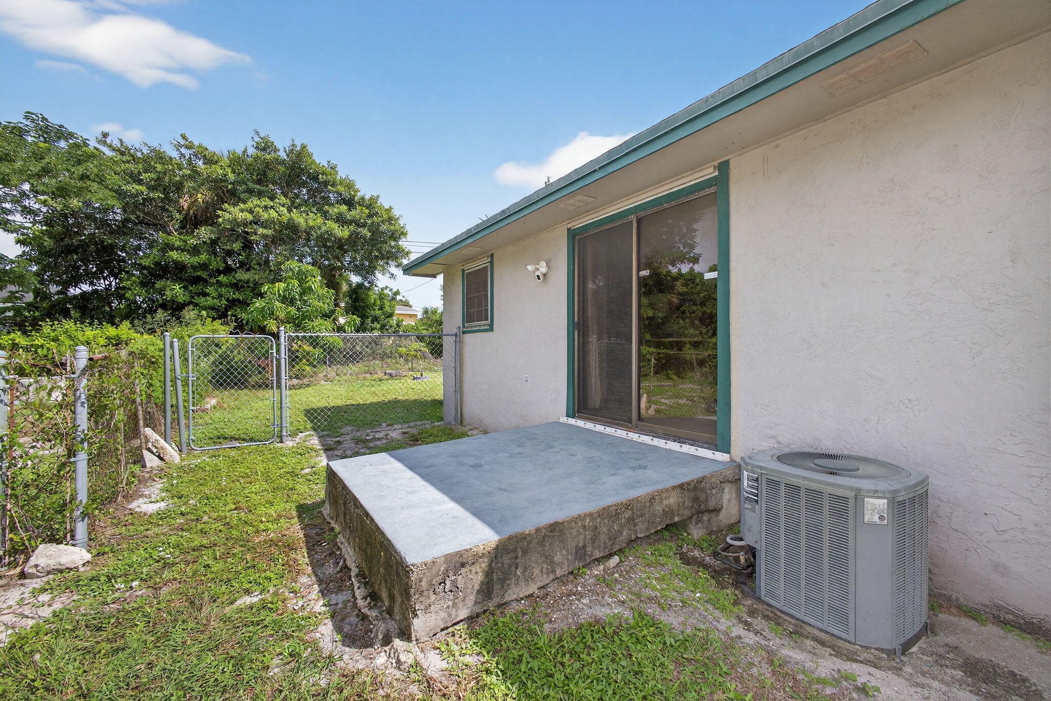 ACREHOME PARK SECOND ADD - Residential Lease