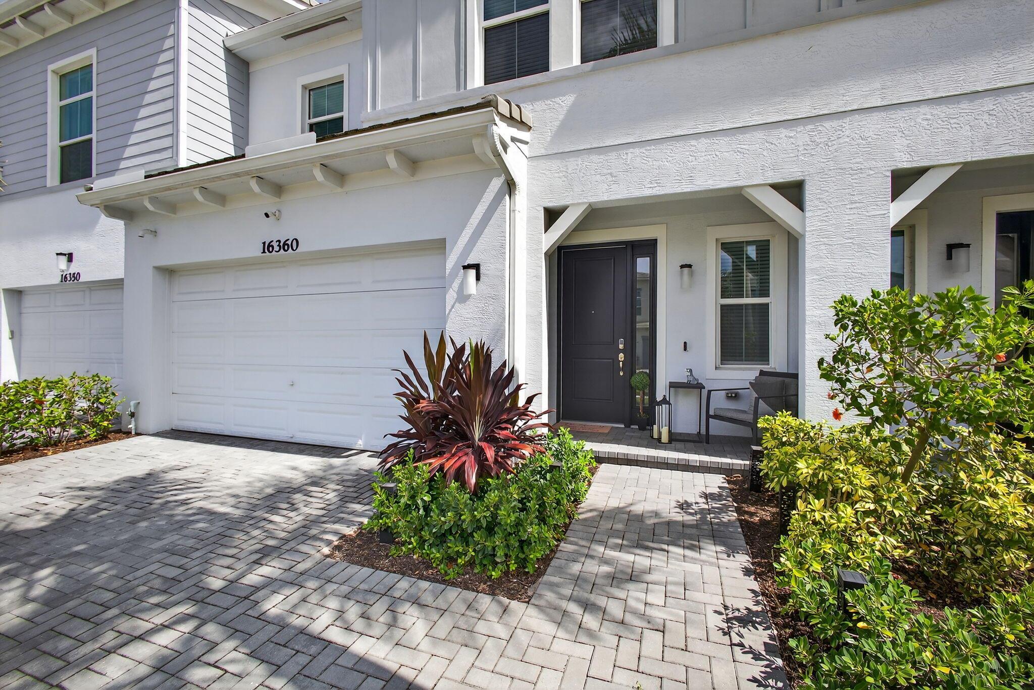 16360 Oakview Drive