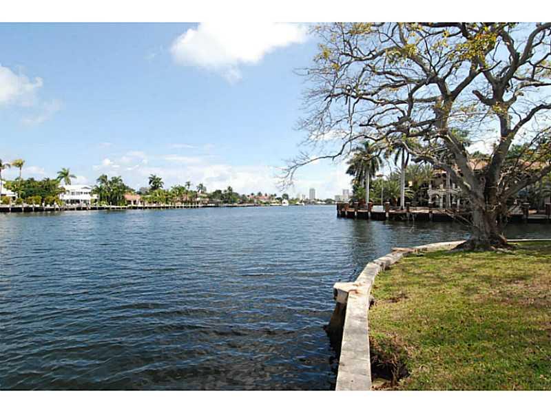 LAS OLAS POINT LOT - Residential