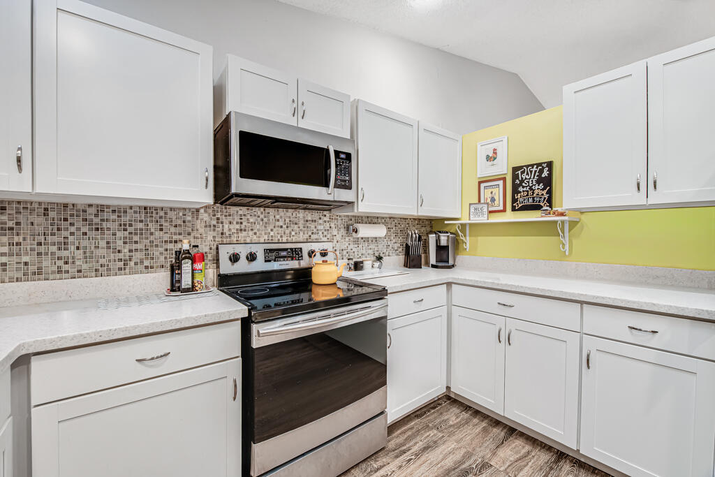 CORAL SPRINGS UNIVERSITY DRIVE - Residential