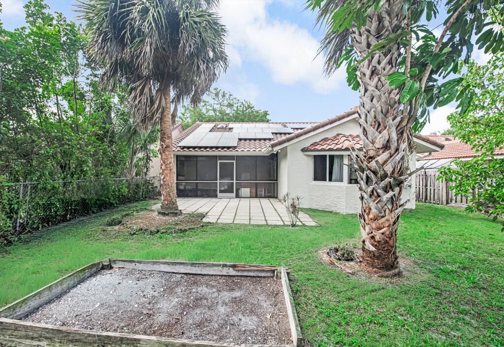 Photo of 3033 NW 95th Avenue, Coral Springs, FL 33065 (MLS # B26015516)