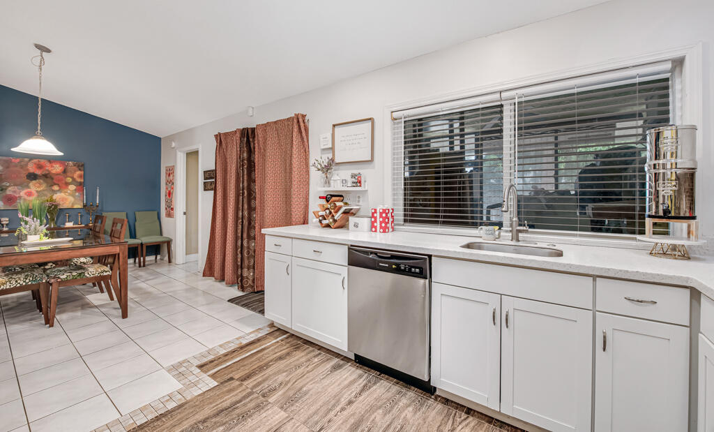 CORAL SPRINGS UNIVERSITY DRIVE - Residential