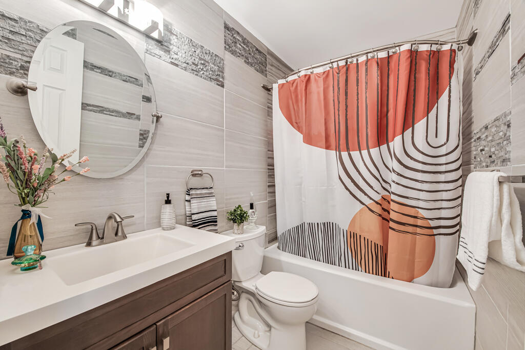 CORAL SPRINGS UNIVERSITY DRIVE - Residential