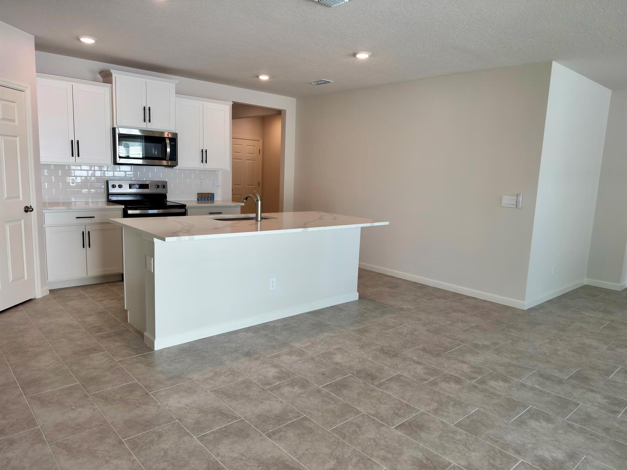 MORNINGSIDE PALM BREEZES - Residential Lease