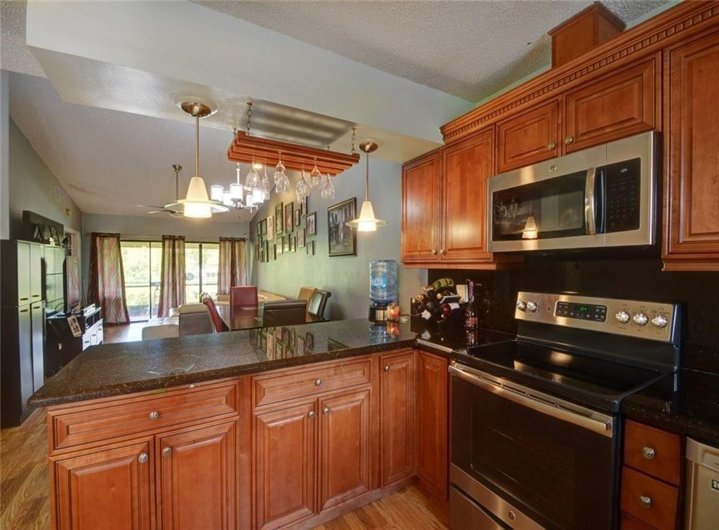 WOODLAKE ISLES 108-5 B - Residential