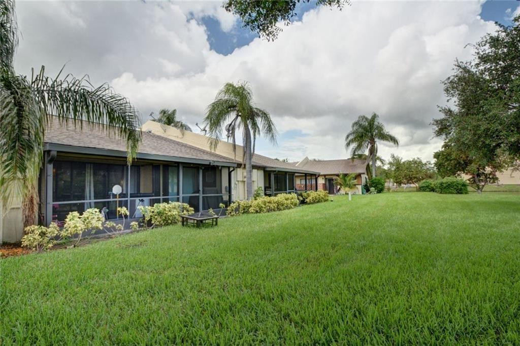WOODLAKE ISLES 108-5 B - Residential