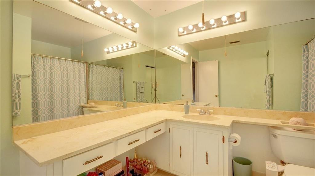 WOODLAKE ISLES 108-5 B - Residential