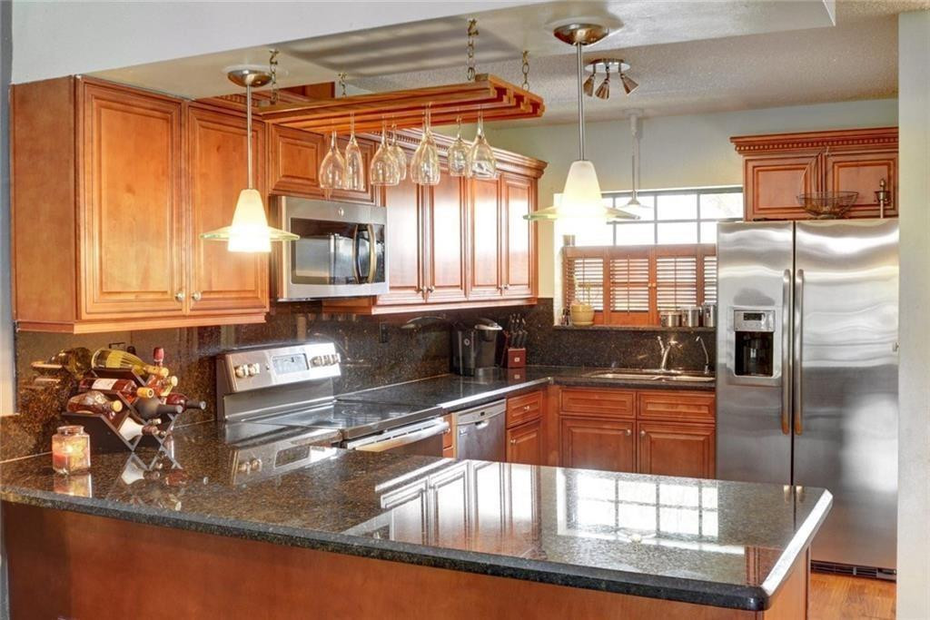 WOODLAKE ISLES 108-5 B - Residential