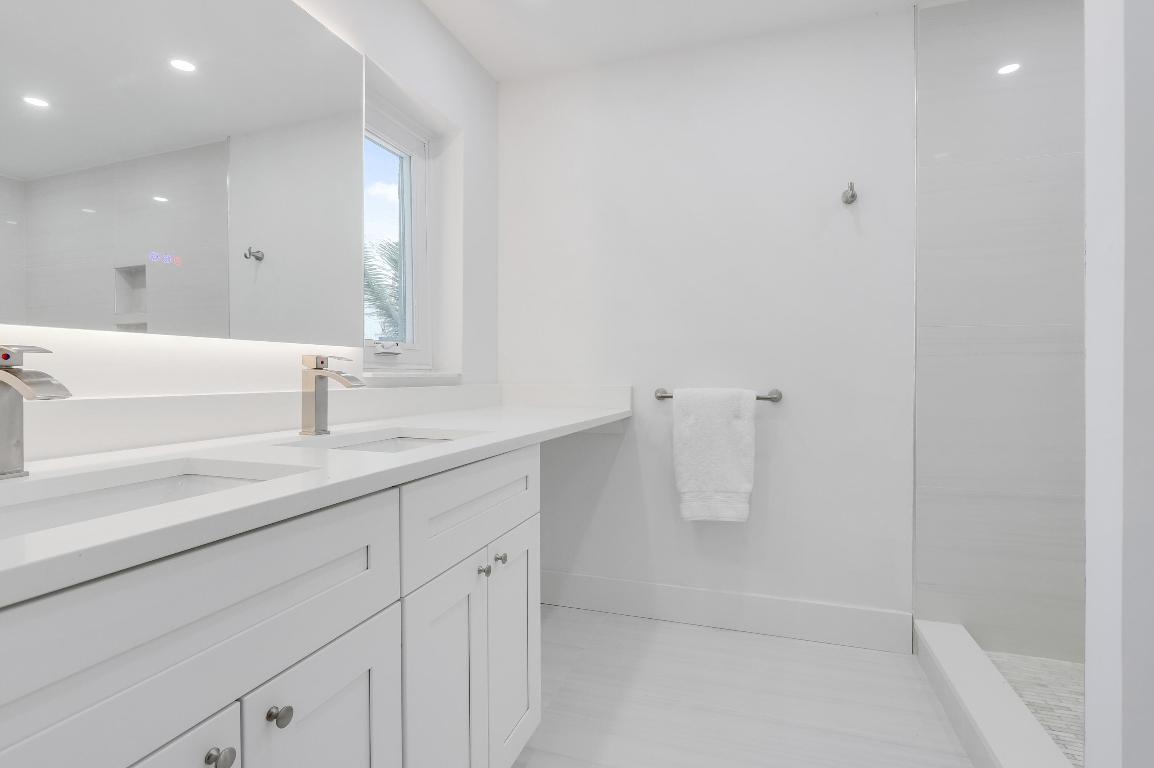 DUNE CONDO - Residential