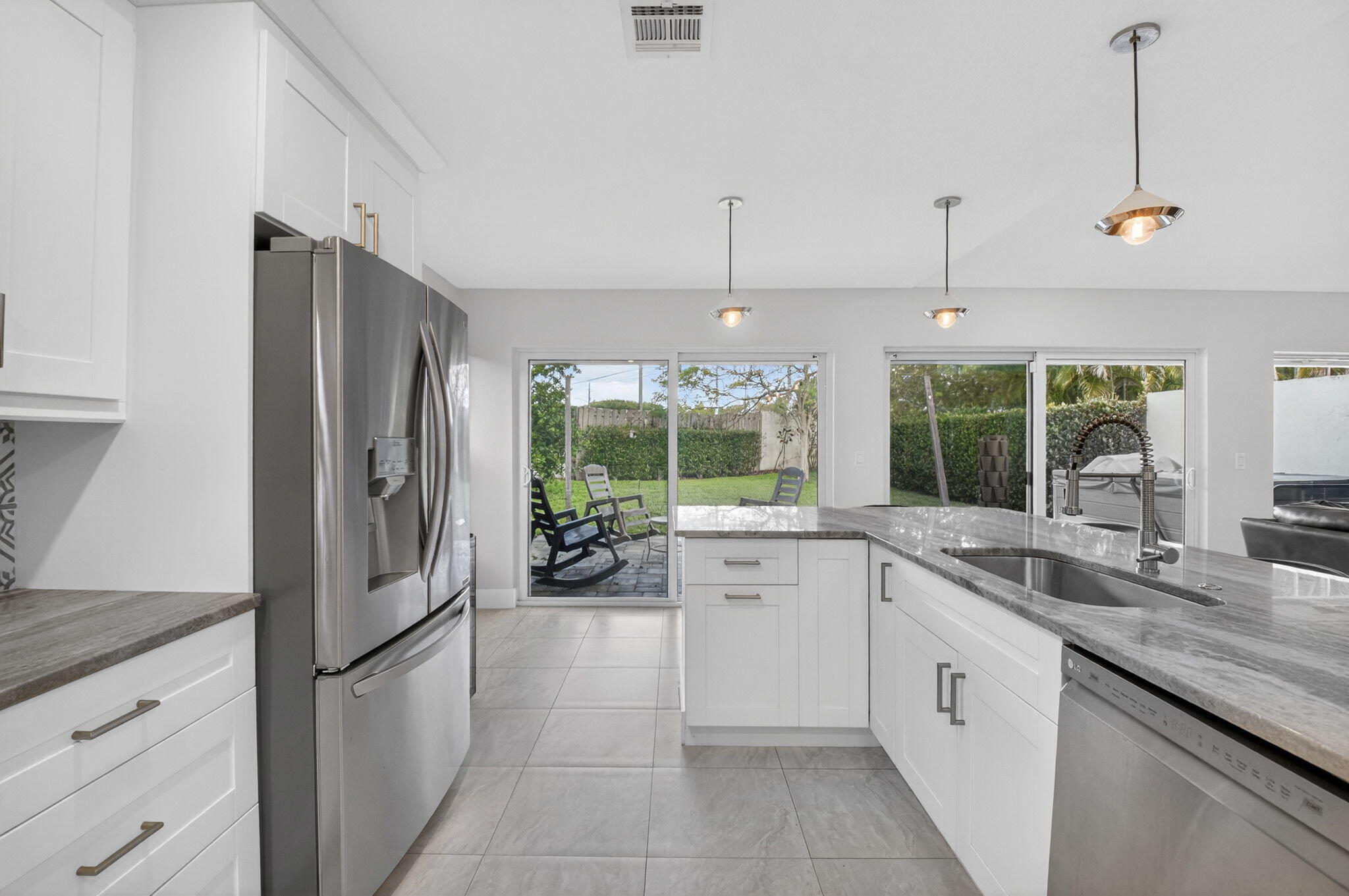 HOMEWOOD LAKES SEC D - Residential