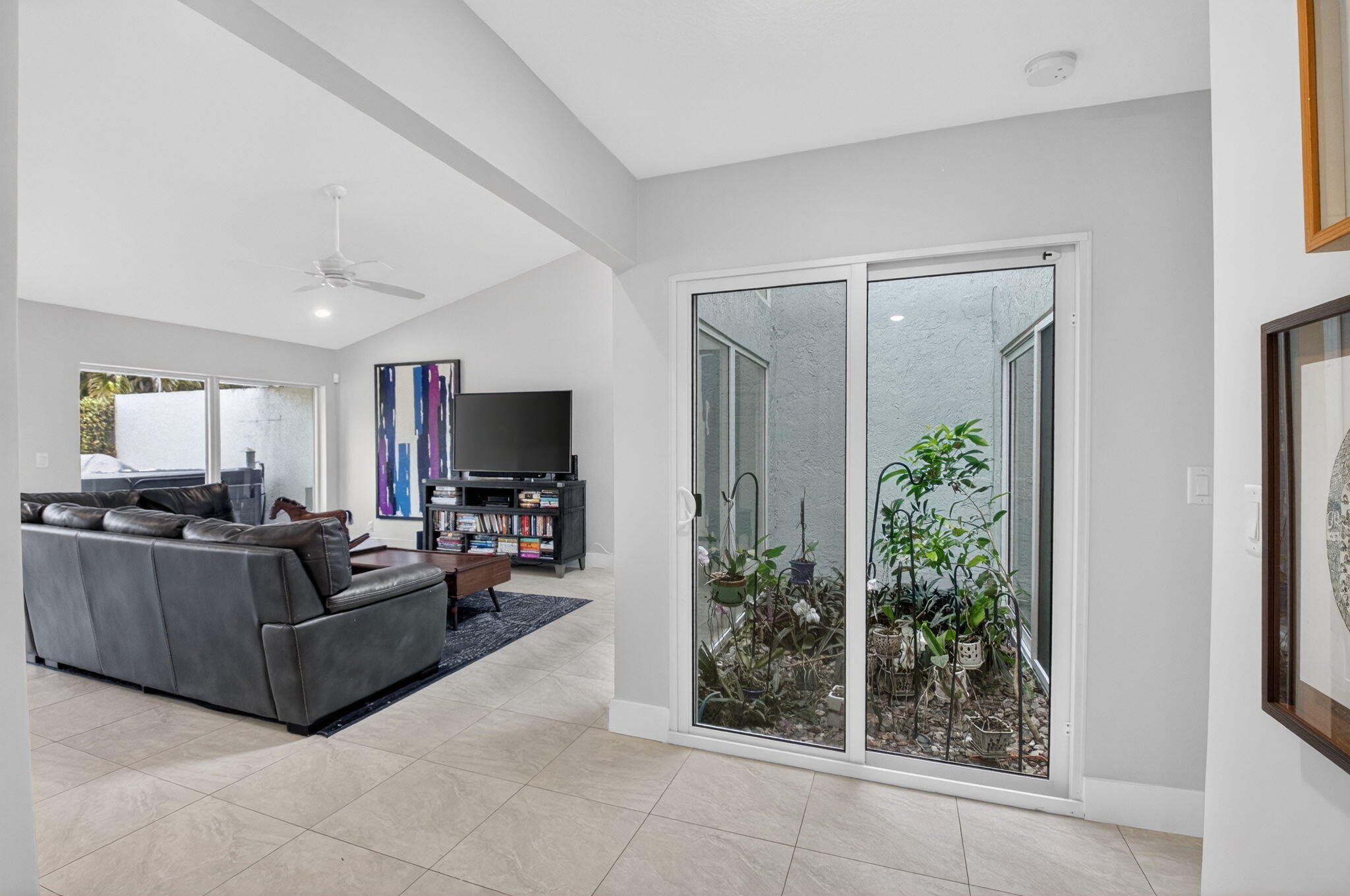 HOMEWOOD LAKES SEC D - Residential