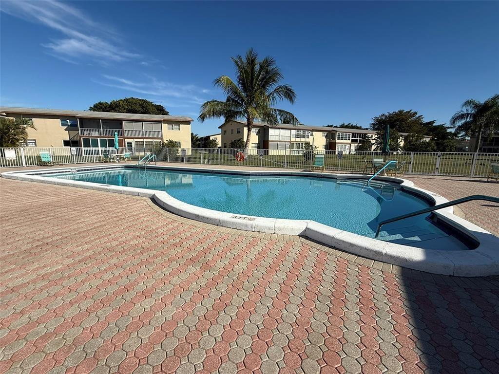 Oriole Gardens 1 - Residential