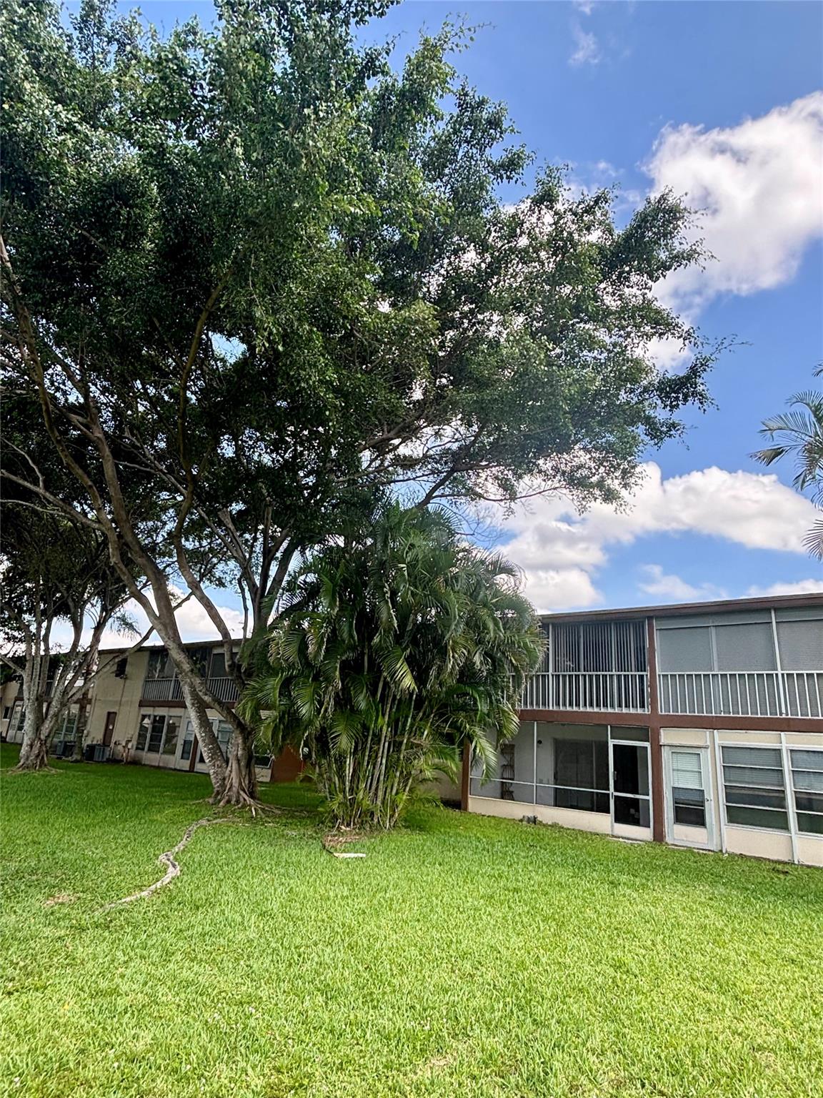 Oriole Gardens 1 - Residential