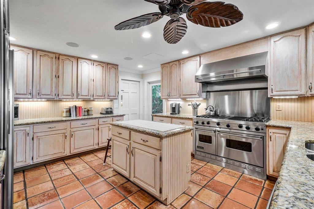 LEWIS SHORE ESTATES 3 - Residential