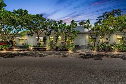 560 NE 15th Ave Fort Lauderdale FL 33301