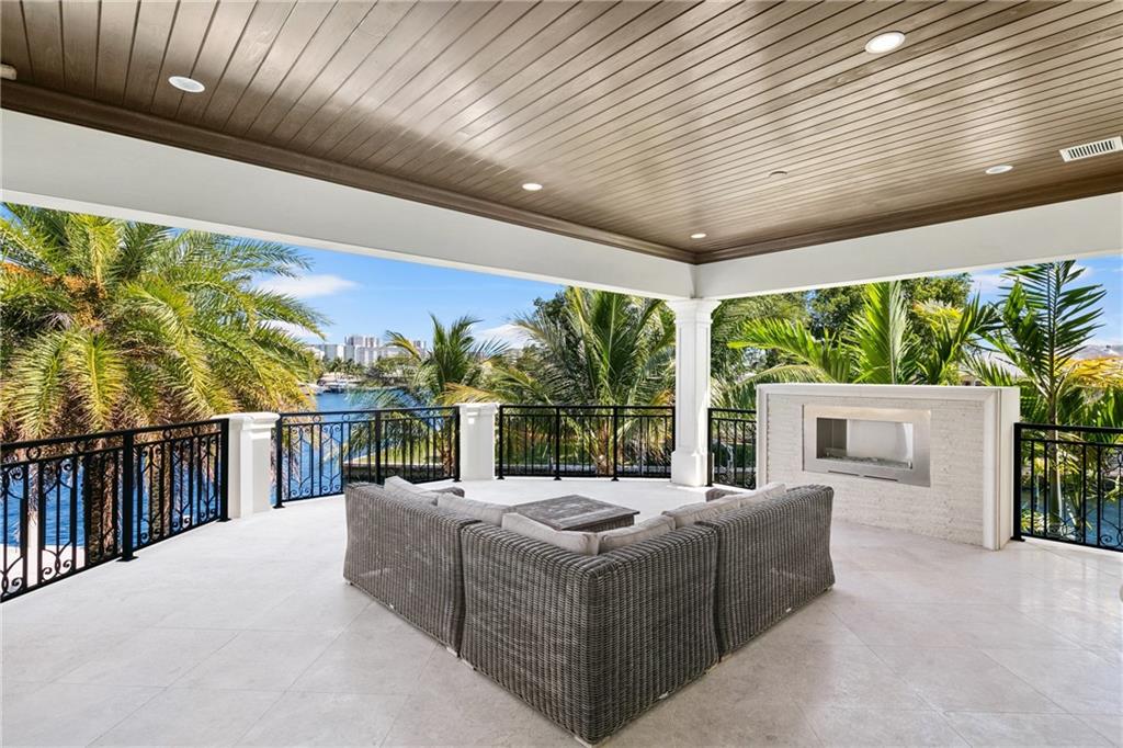 CORAL RIDGE COUNTRY CLUB - Residential