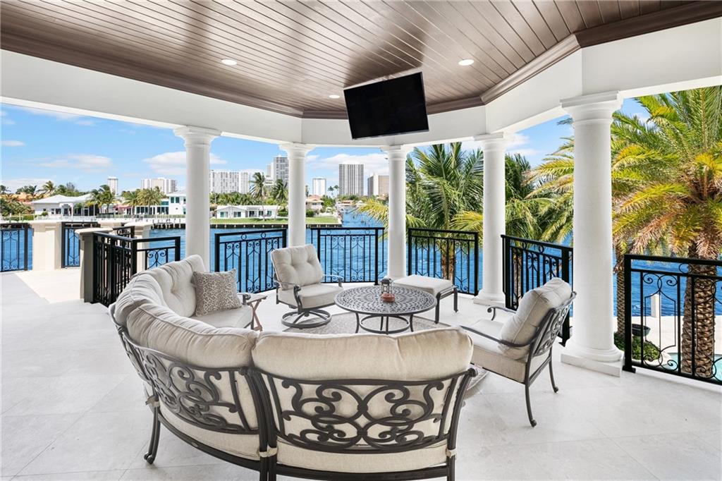 CORAL RIDGE COUNTRY CLUB - Residential