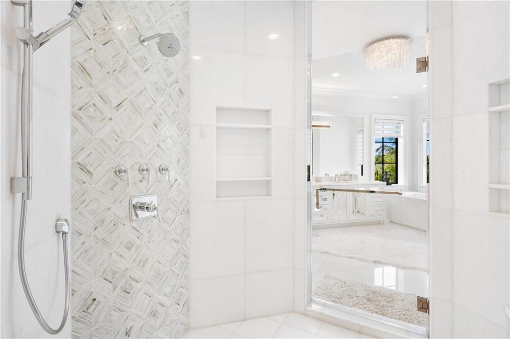 CORAL RIDGE COUNTRY CLUB - Residential