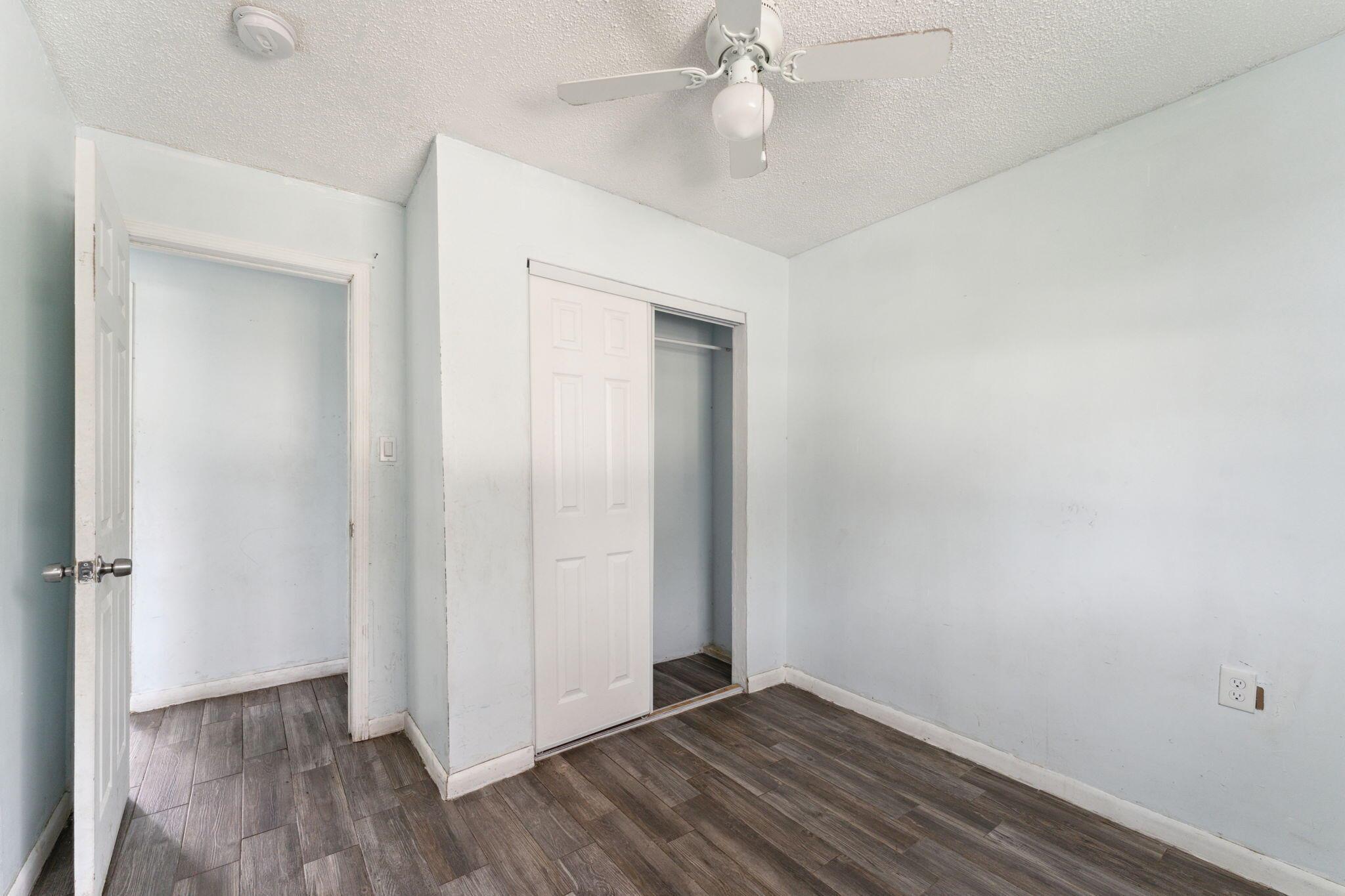 PALM BEACH FARMS CO 7 - Residential Income