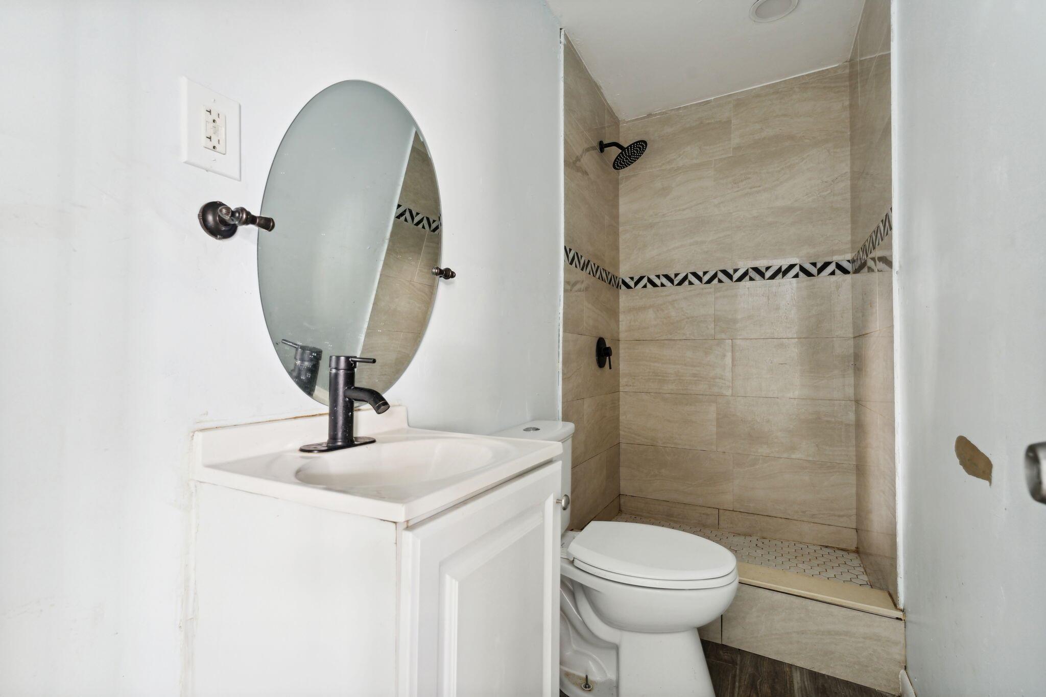 PALM BEACH FARMS CO 7 - Residential Income