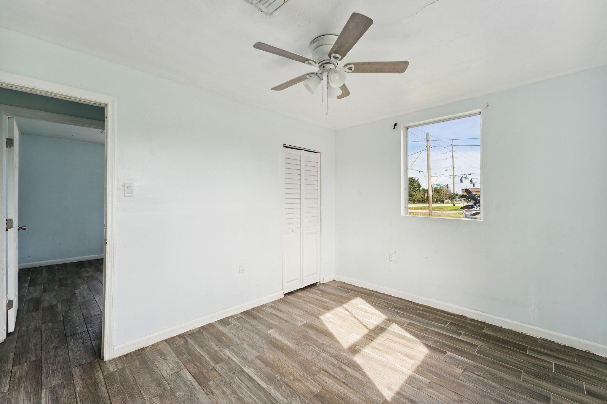 PALM BEACH FARMS CO 7 - Residential Income