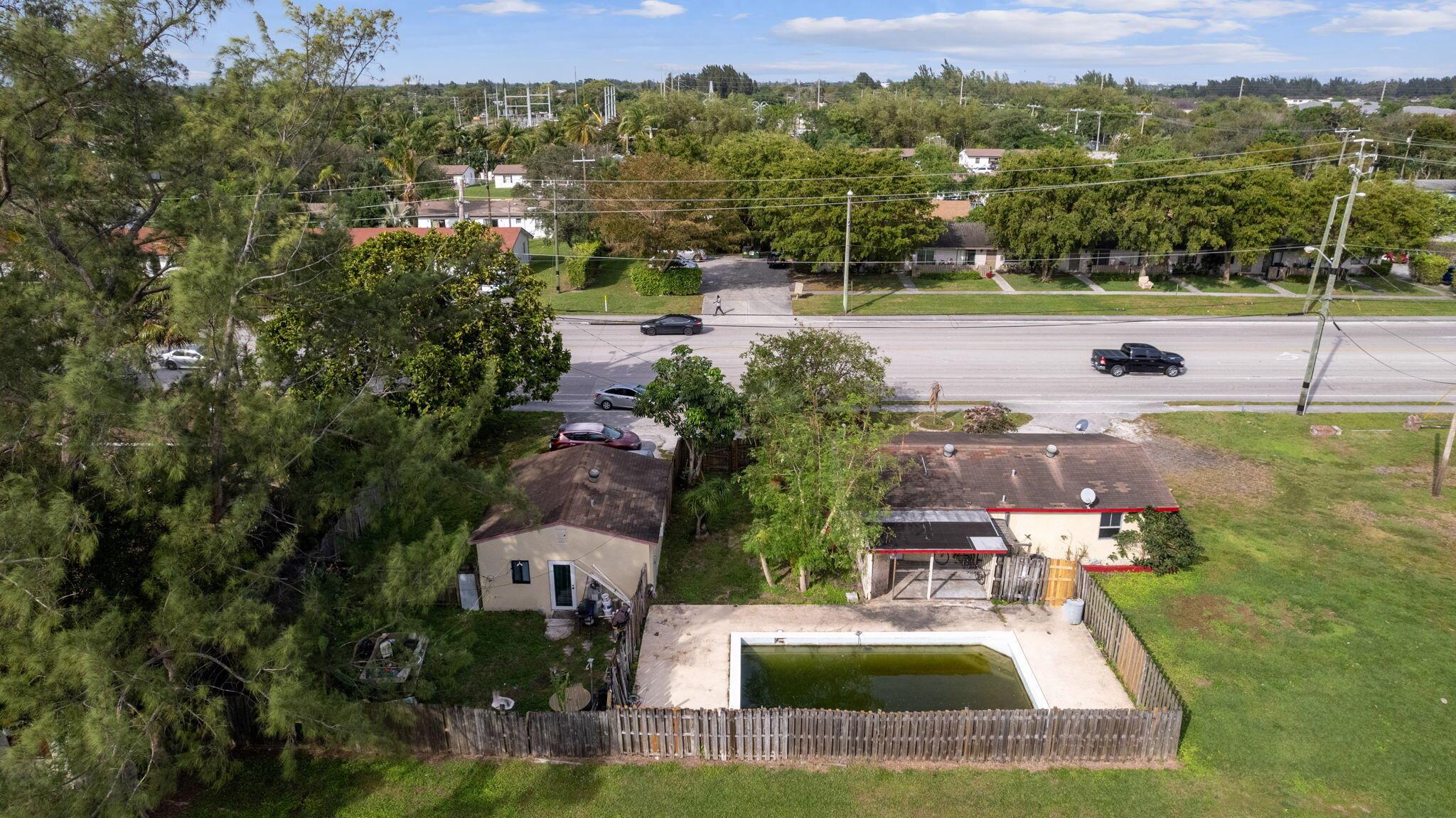 PALM BEACH FARMS CO 7 - Residential Income