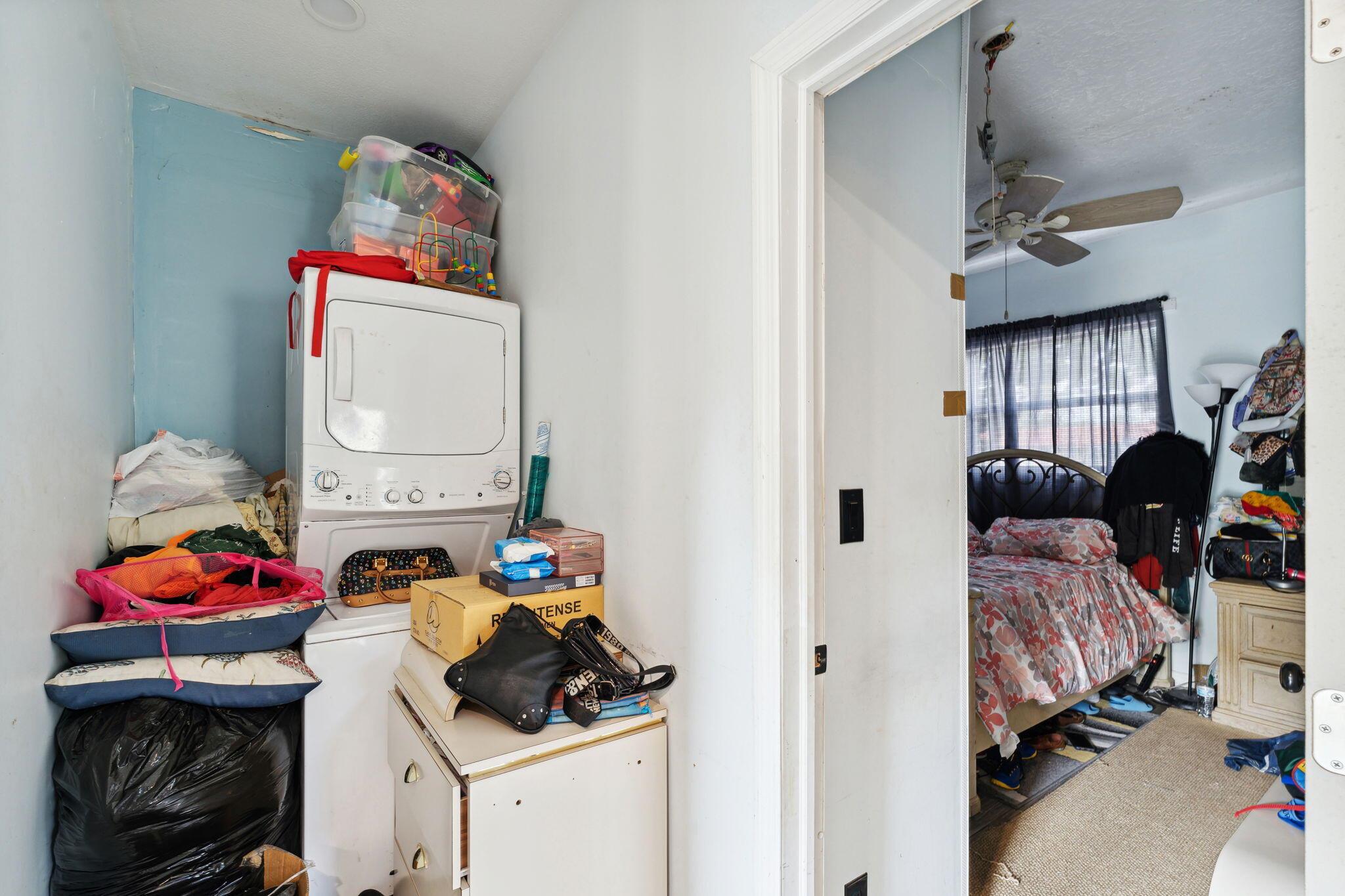 PALM BEACH FARMS CO 7 - Residential Income