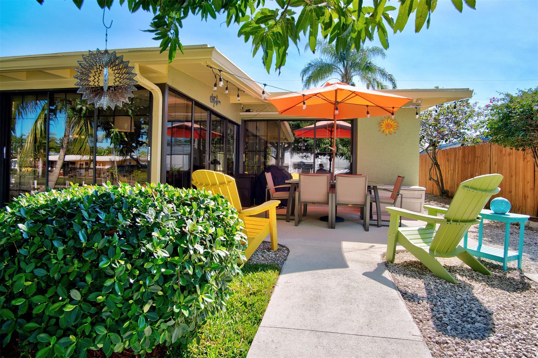 2555 Nassau Ln