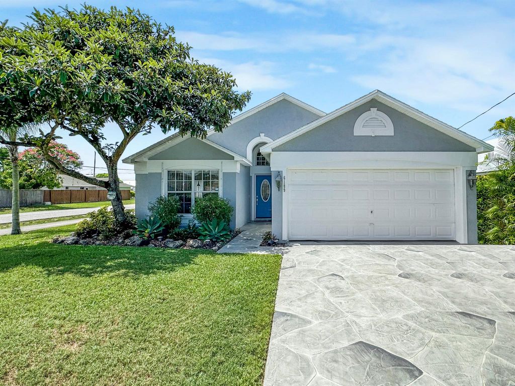 Photo of 6189 Ungerer Street, Jupiter, FL 33458 (MLS # R10995122)