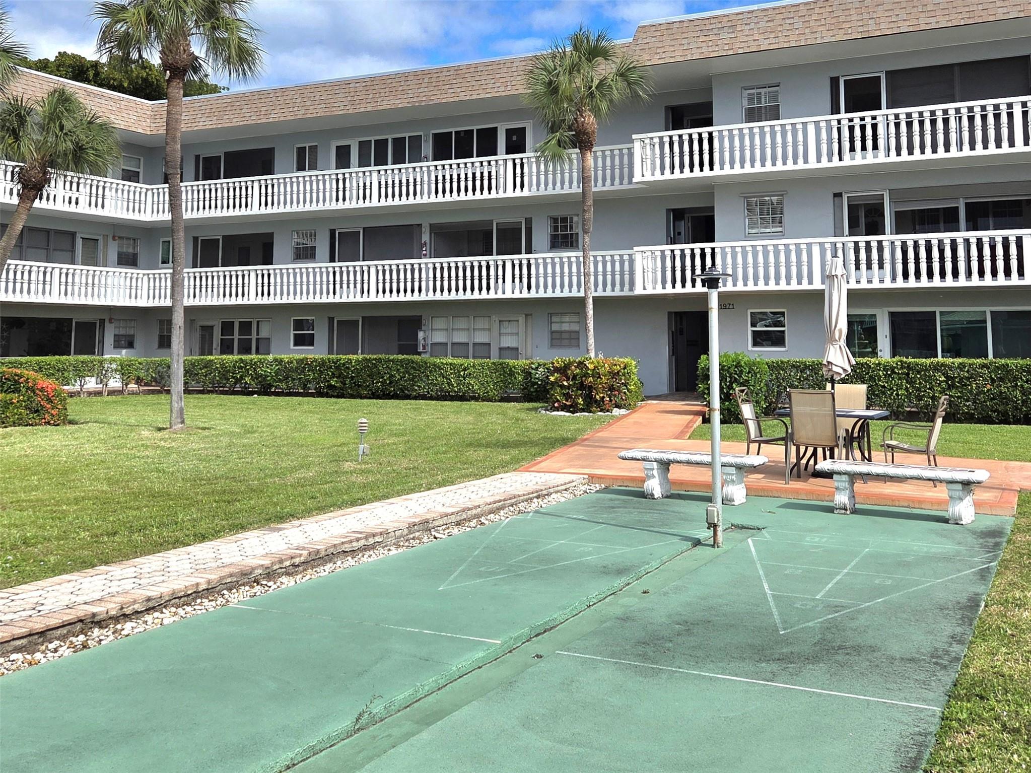 North Hampton Court Condo - Residential Lease