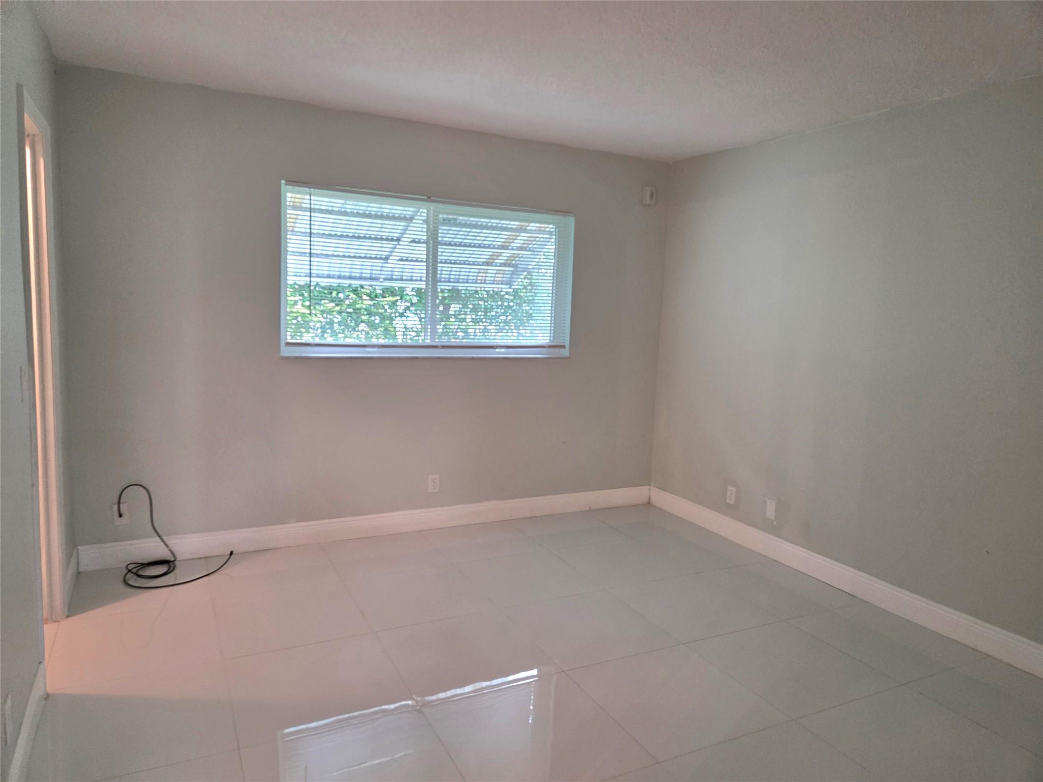 North Hampton Court Condo - Residential Lease