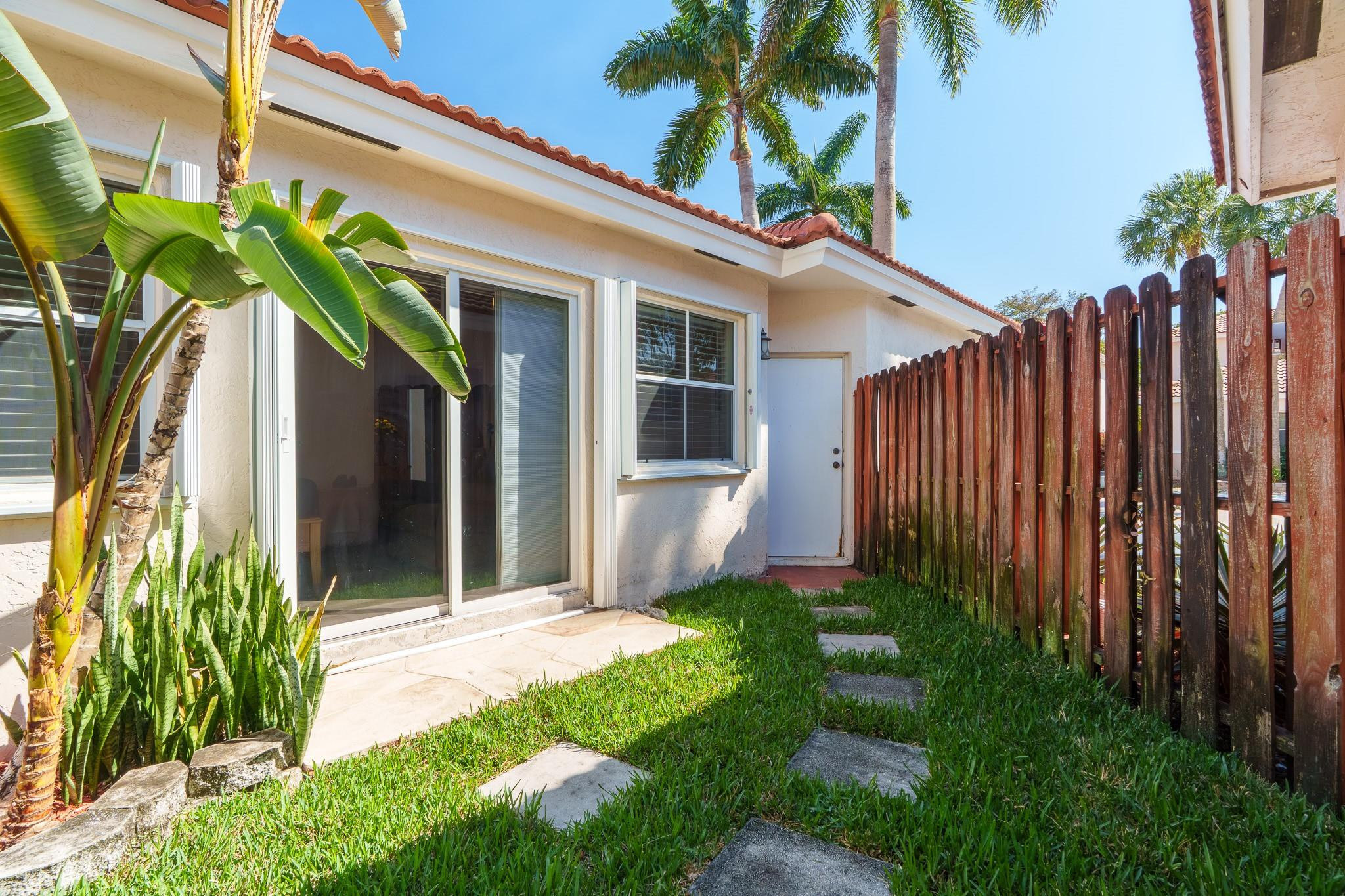 Coco Palms - Residential