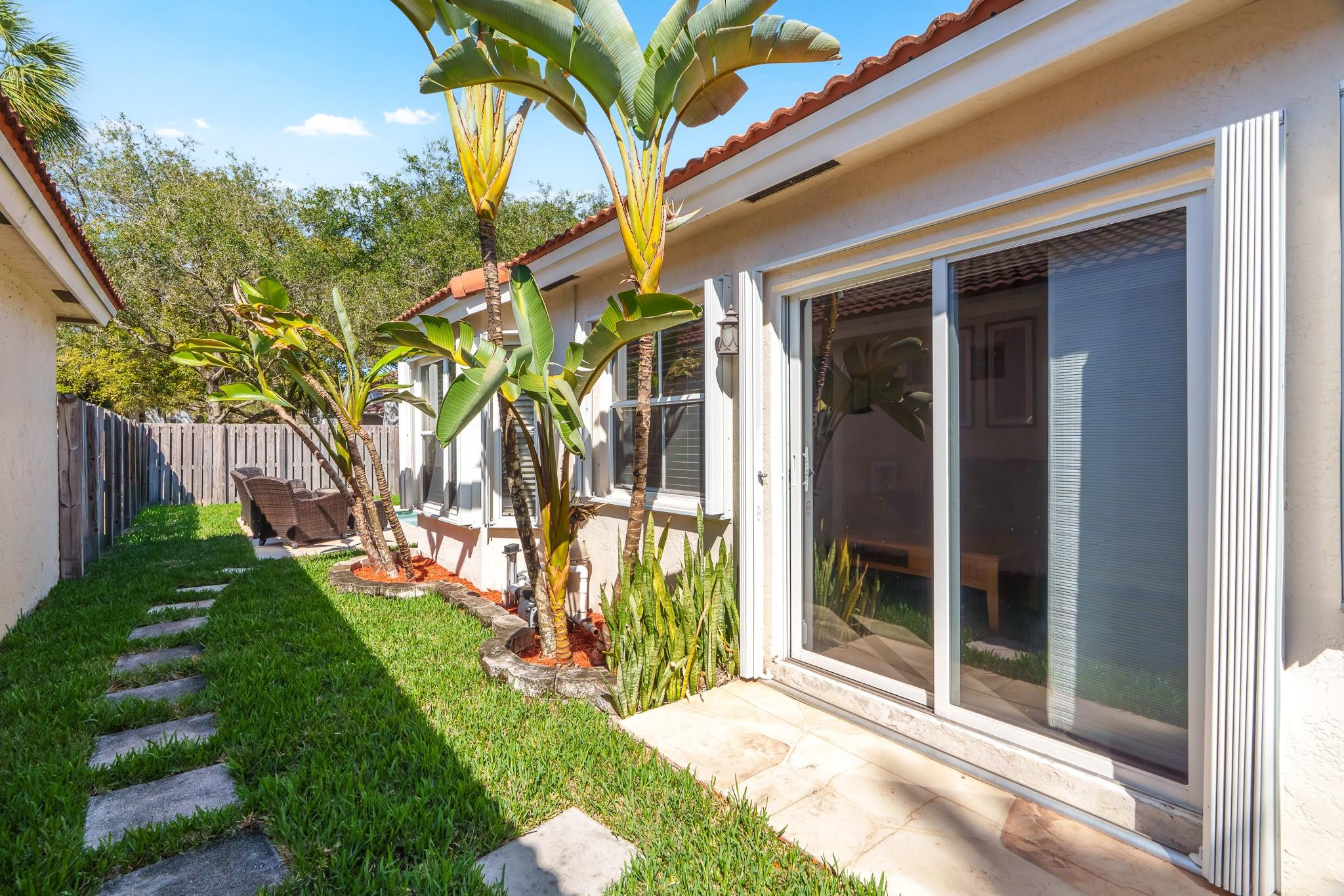 Coco Palms - Residential