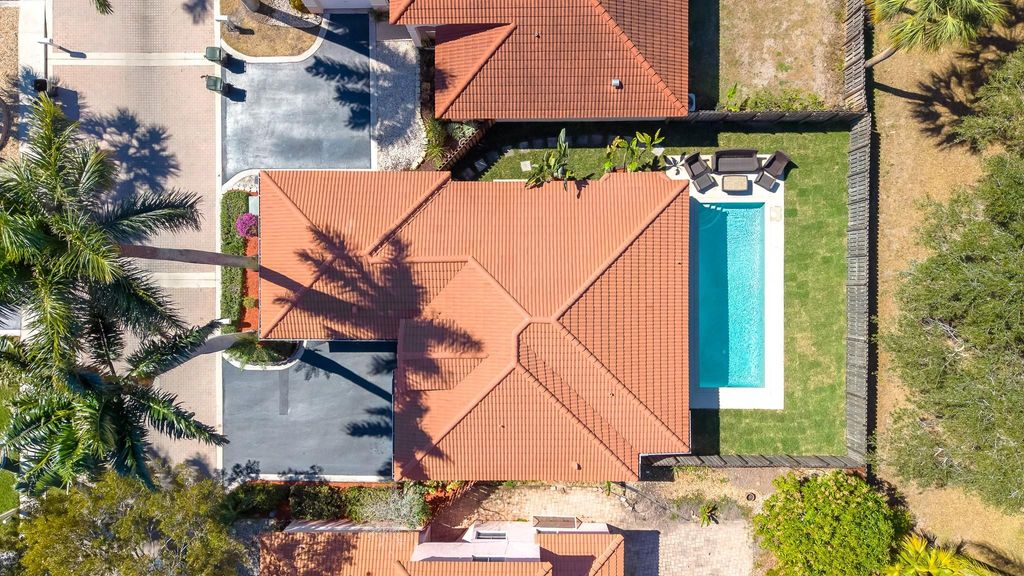 Photo of 4755 NW 7th Manor, Pompano Beach, FL 33063 (MLS # F10554750)