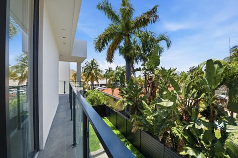 Tiny photo for 3209 NE 26th Street, Fort Lauderdale, FL 33305 (MLS # B26044582)