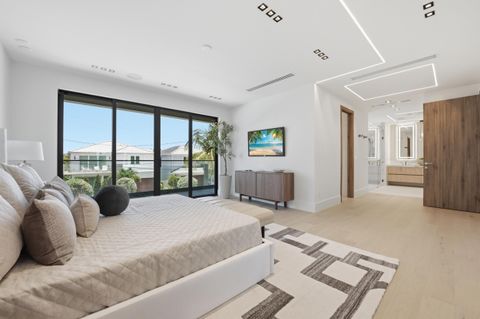 Tiny photo for 3209 NE 26th Street, Fort Lauderdale, FL 33305 (MLS # B26044582)