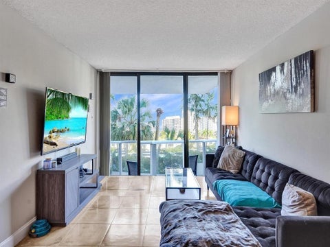 Tiny photo for 3625 N Country Club Drive #210, Aventura, FL 33180 (MLS # B26090934)