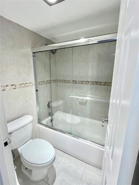 Tiny photo for 3625 N Country Club Drive #210, Aventura, FL 33180 (MLS # B26090934)