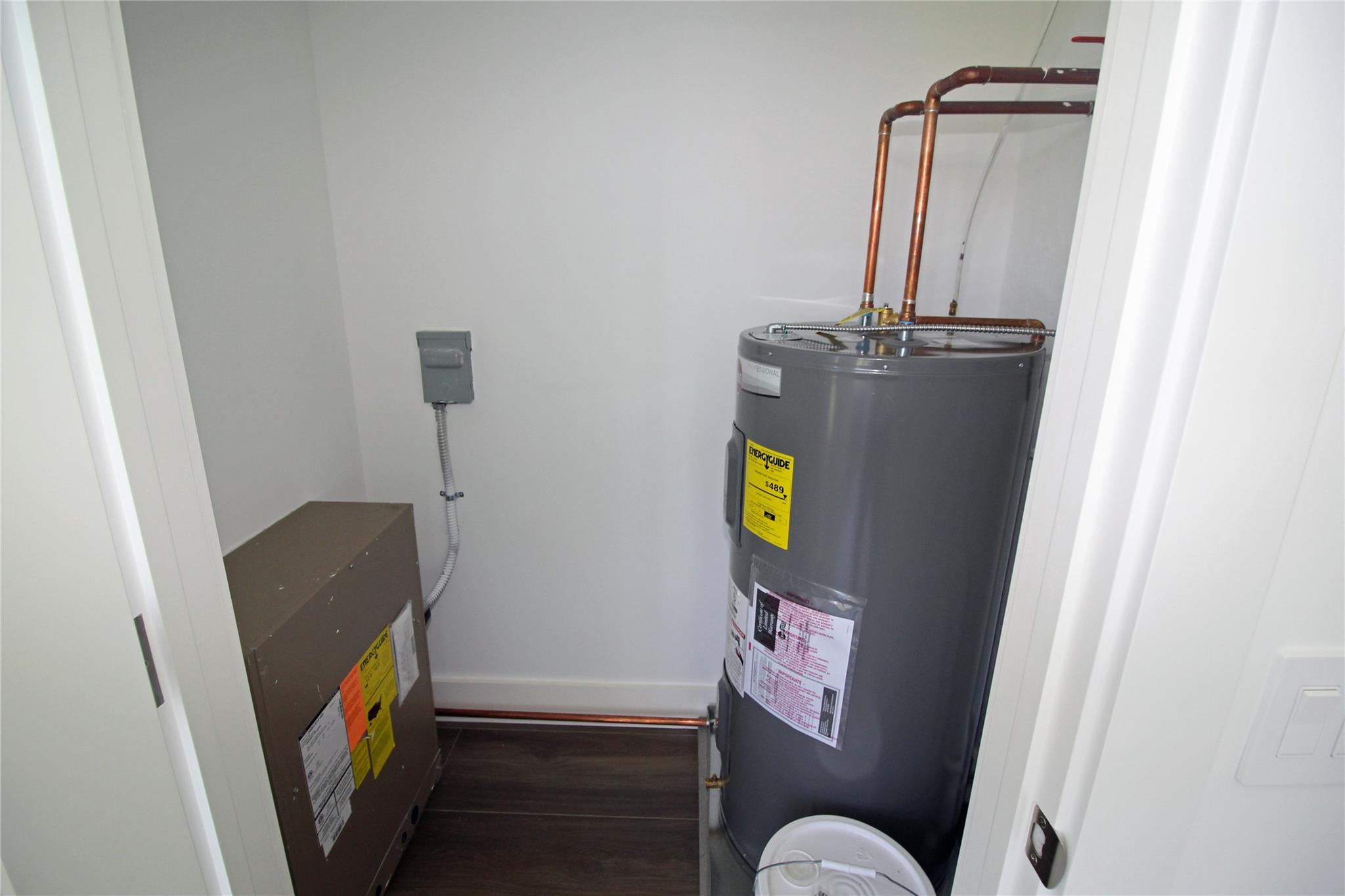 CROWN COLONY CLUB CONDO - Residential