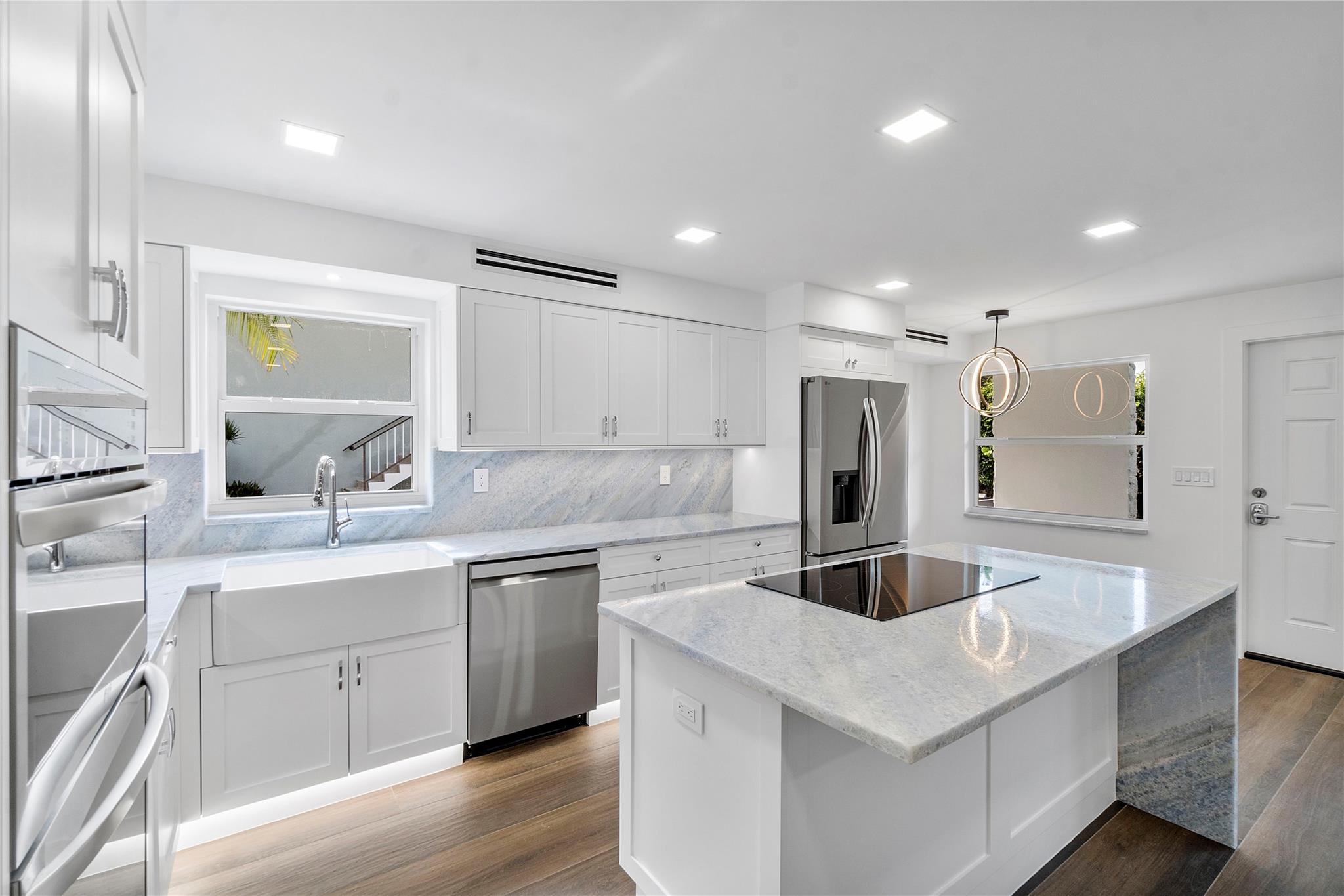 CROWN COLONY CLUB CONDO - Residential