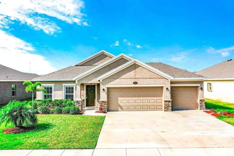 Featured picture for the property R10695513