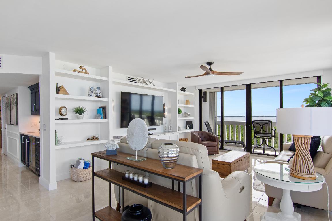 The Miramar II - Residential