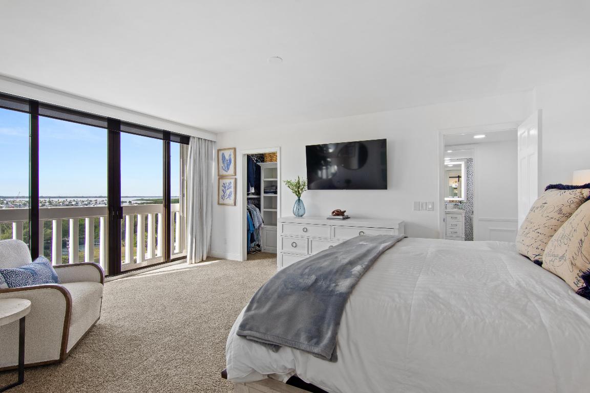 The Miramar II - Residential