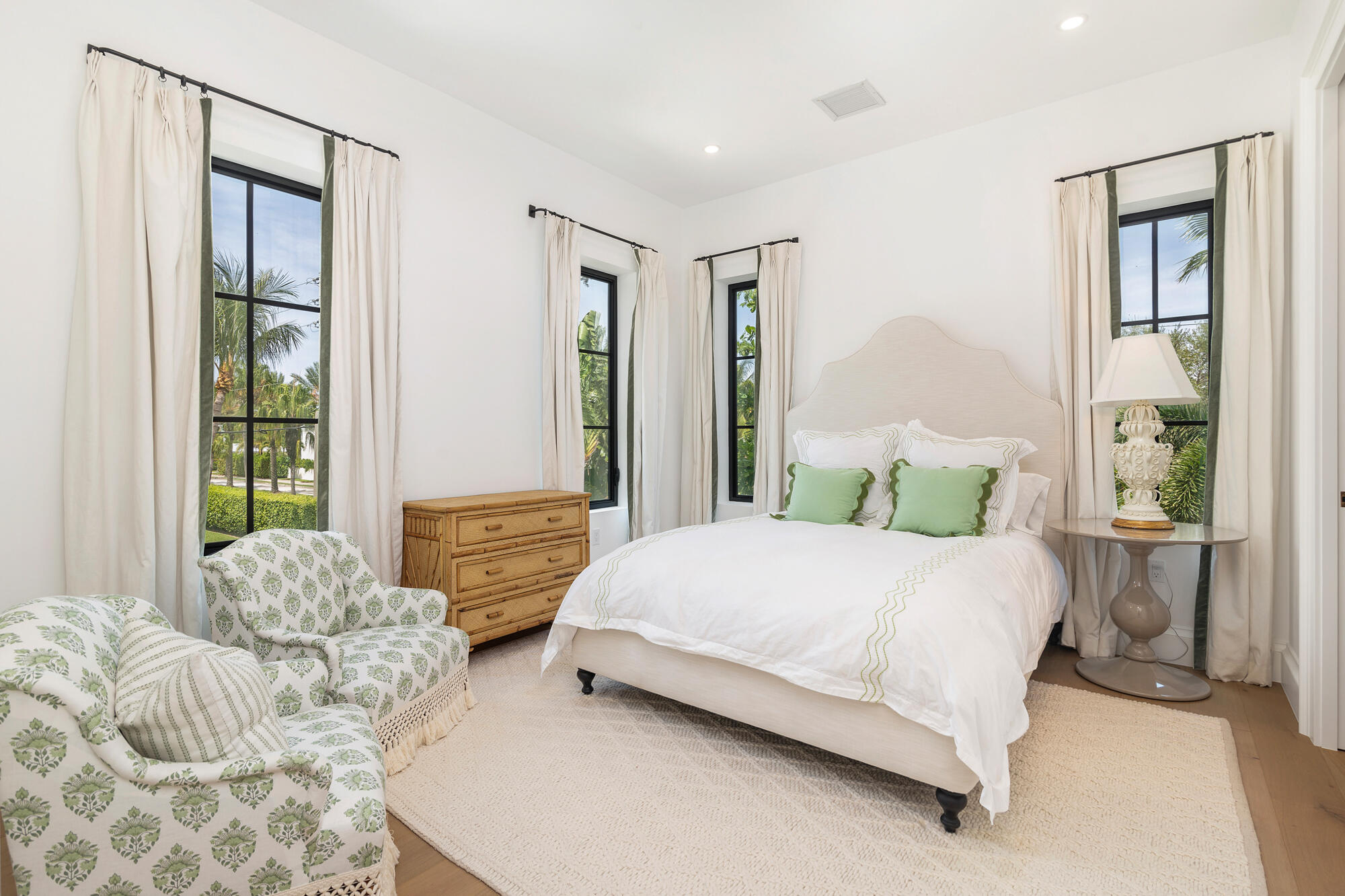 LAKEWOOD - Residential