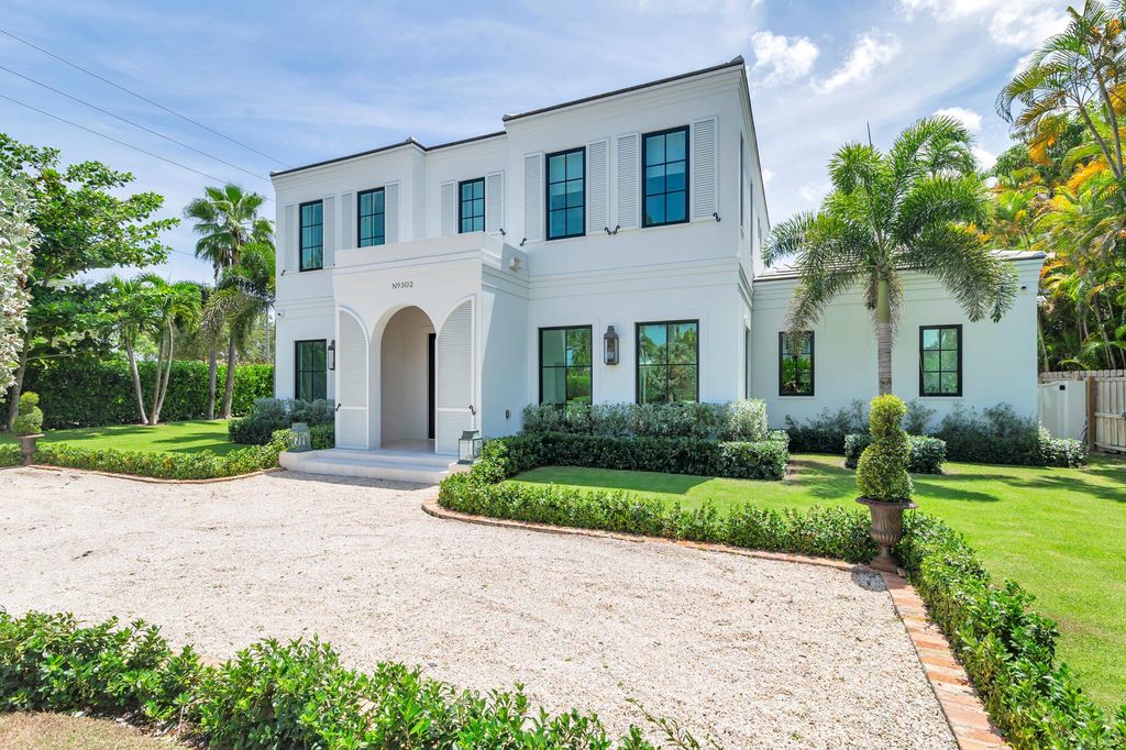 Photo of 302 E Lakewood Road, West Palm Beach, FL 33405 (MLS # R11143511)