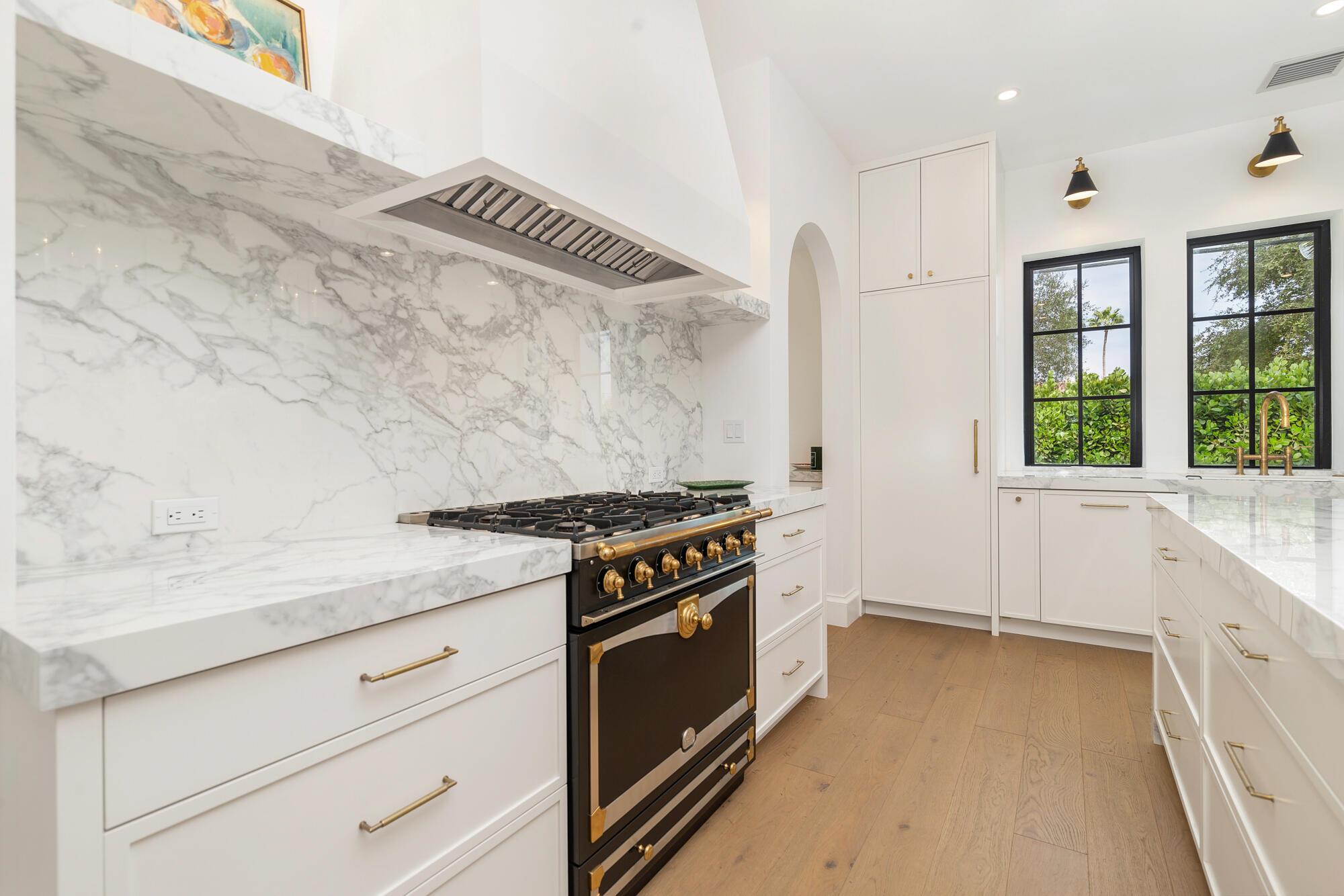 LAKEWOOD - Residential